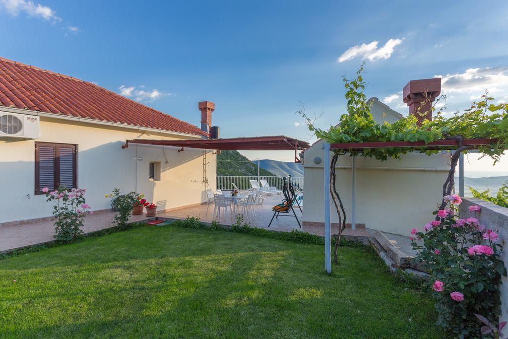 Holiday Home Urlovic Gruda Luaran gambar